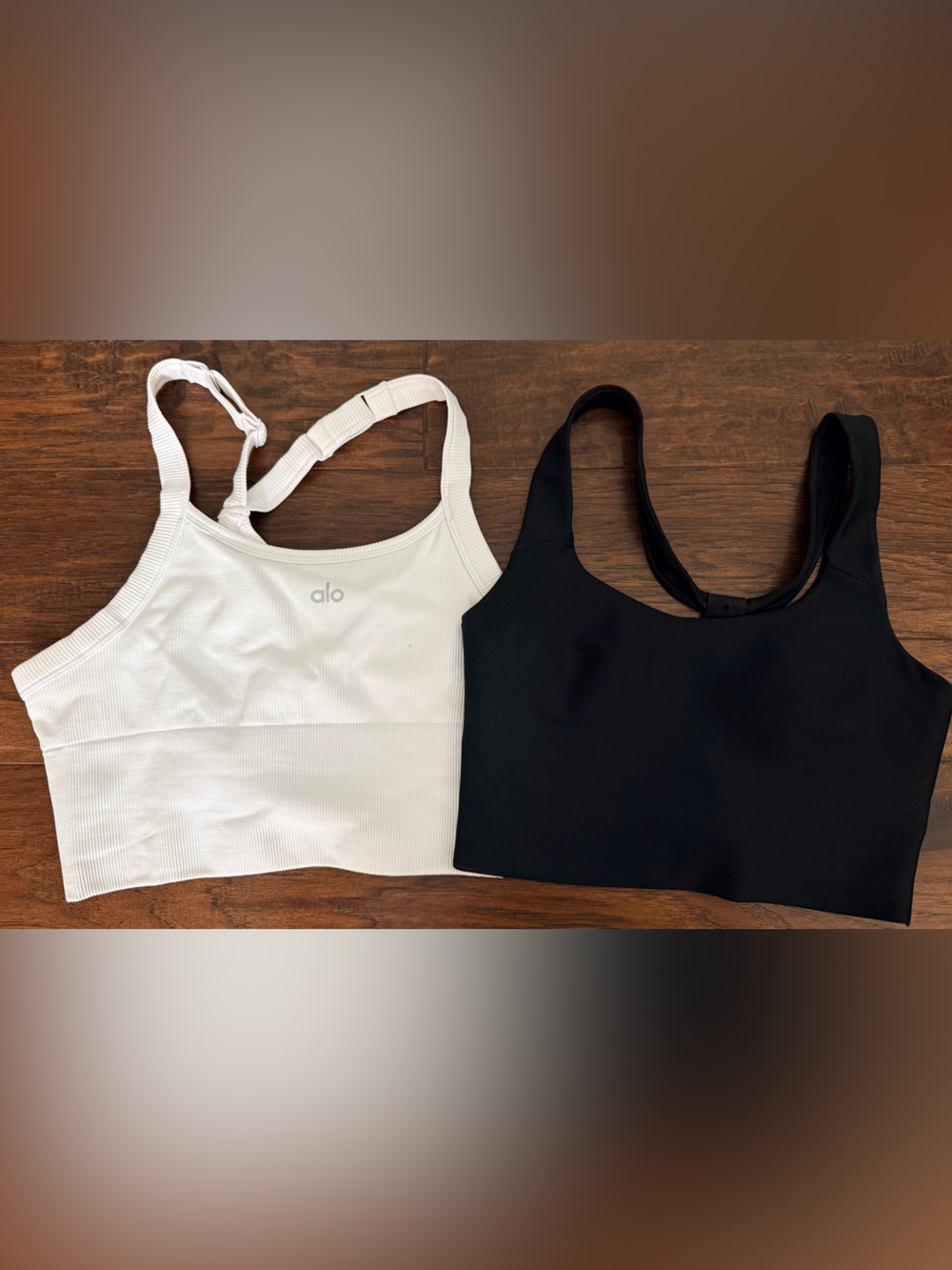 Alo yoga sports bra set small  ribbed favorite tank airlift sleek